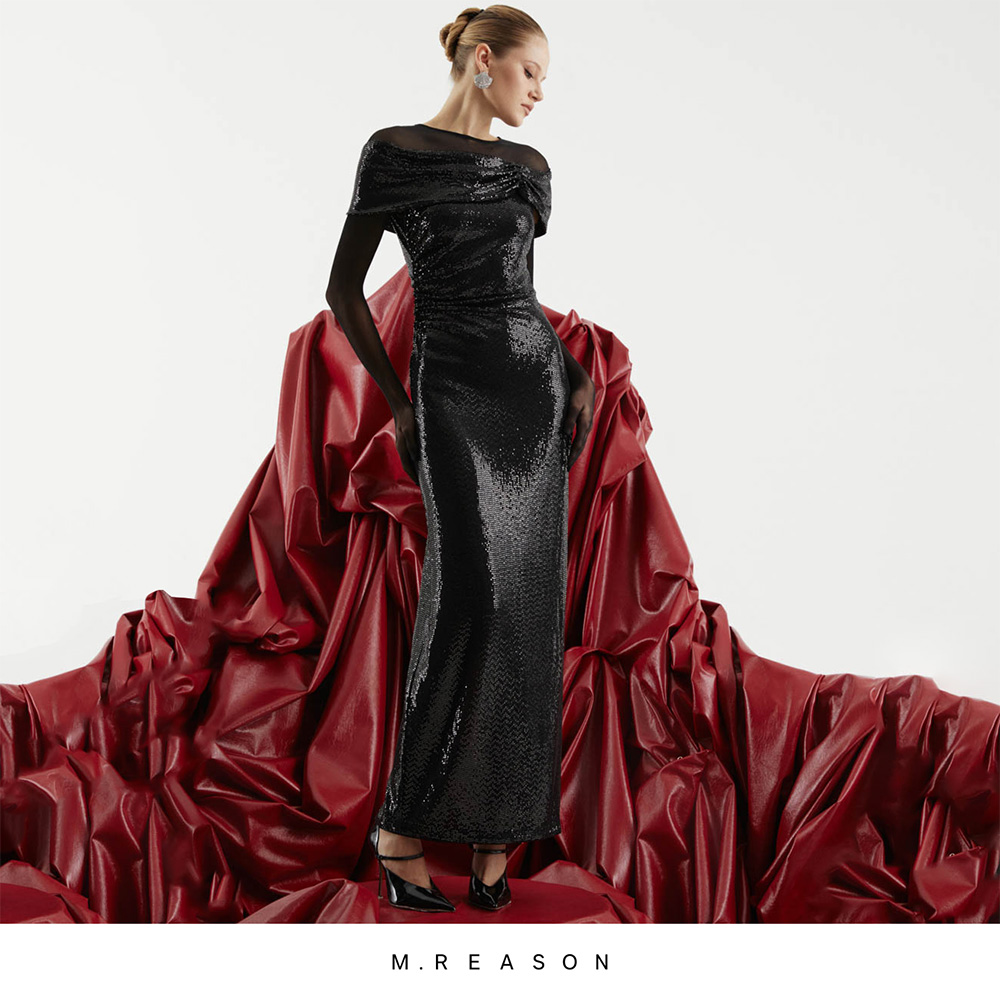 

Платье, Черный