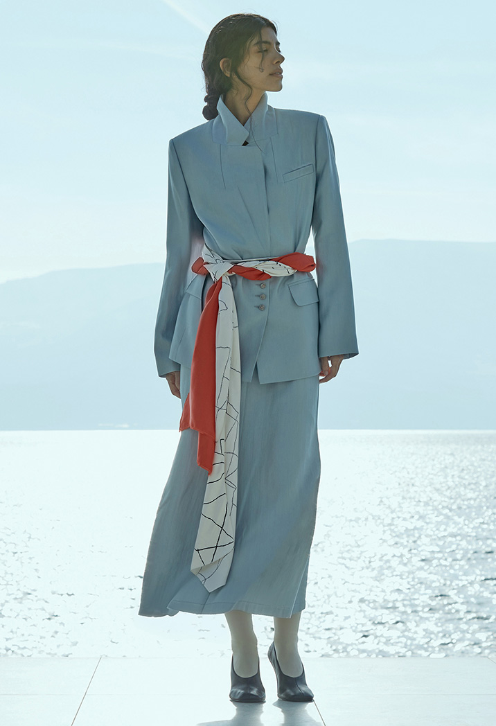 Деловой стиль на&nbsp;ваших условиях: образы с&nbsp;юбками