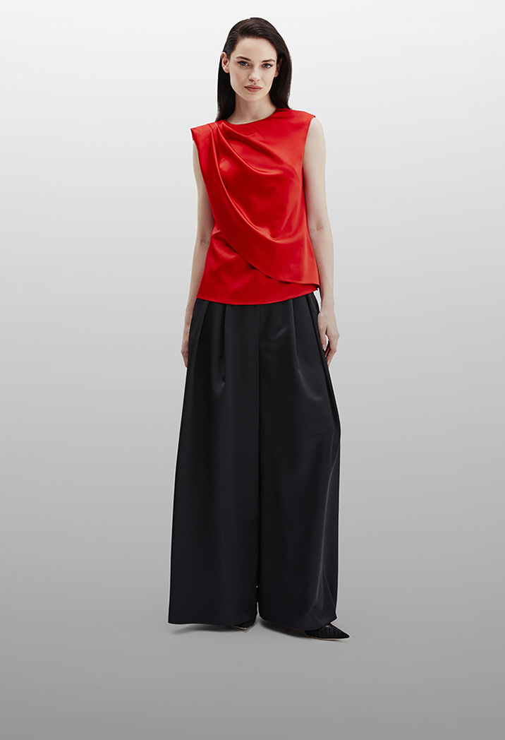 Когда хочется ярче: акцентные топы