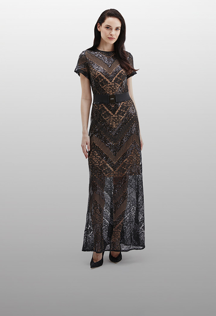 На премьеру Нового года: эффектные платья